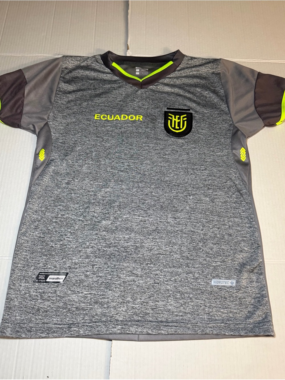 Ecuador Fútbol Oficial  Jersey Size Small SOCCER